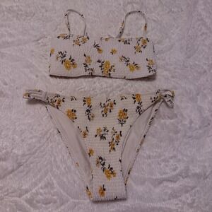 Hollister Preppy Coquette Smocked Tie Back White/Yellow Floral Bikini Set Sz S